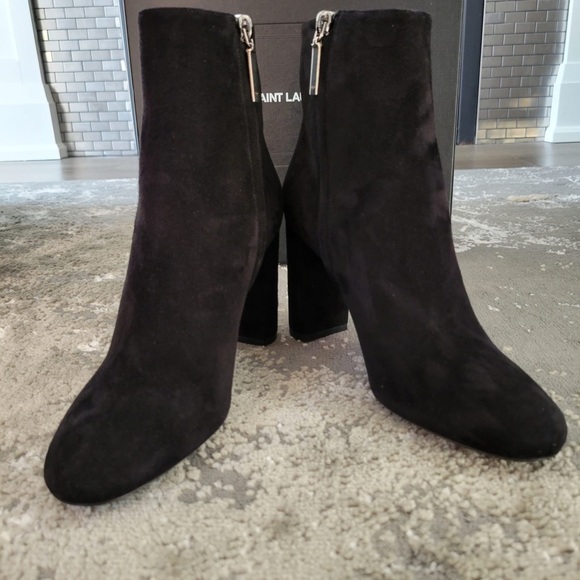 YSL Lou Suede Ankle Boot in black in Size 36. 95mm heel. - Picture 2 of 10